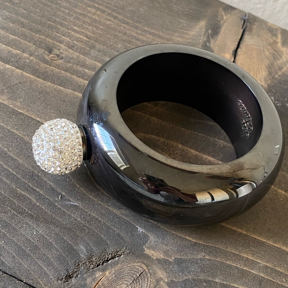 Bracelet flask